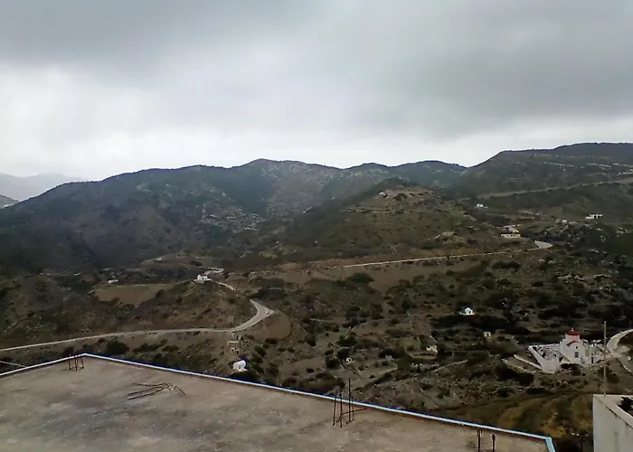 Apartamento With Amazing Mountain View Olympos (Karpathos)