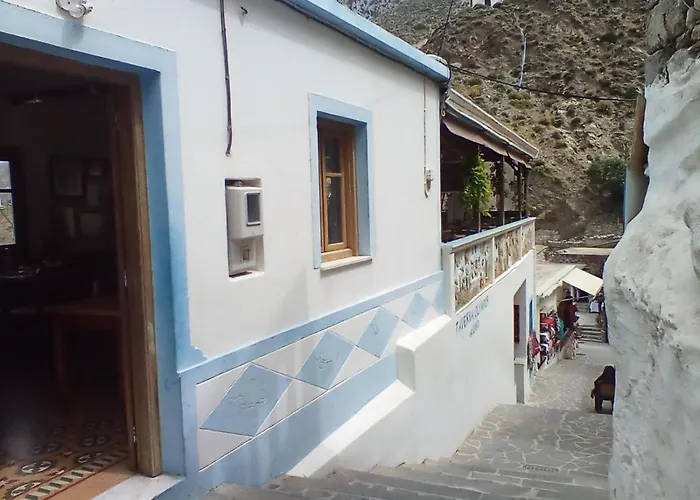 With Amazing Mountain View Apartamento Olympos (Karpathos)